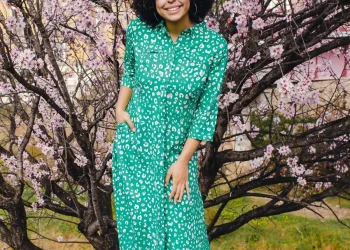 Why Women Should Wear Shirt Dresses?