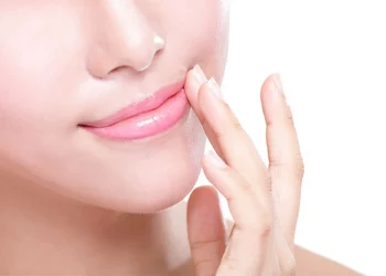 Is argan oil from Morocco beneficial for the lips?