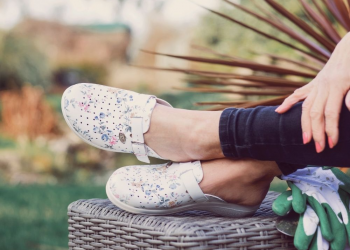 What Are Clogs And Why Are They So Popular?