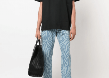 Why do people like T-shirts so much?