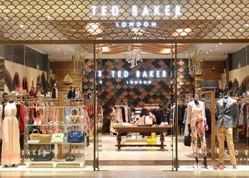 Buy Trendy Women’s & Men’s Trousers at Ted Baker