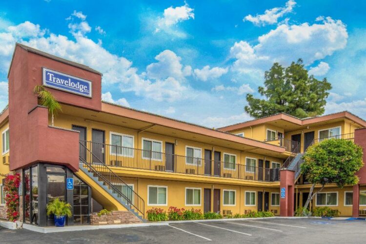 In what ways are you familiar with Travelodge?