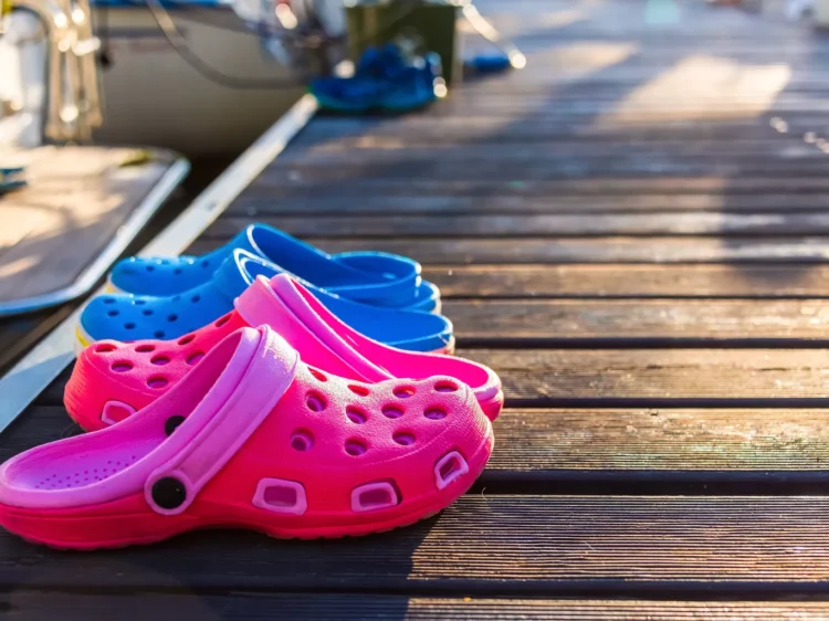 Crocs bietet am Black Friday einen Ausverkauf seiner Clogs an