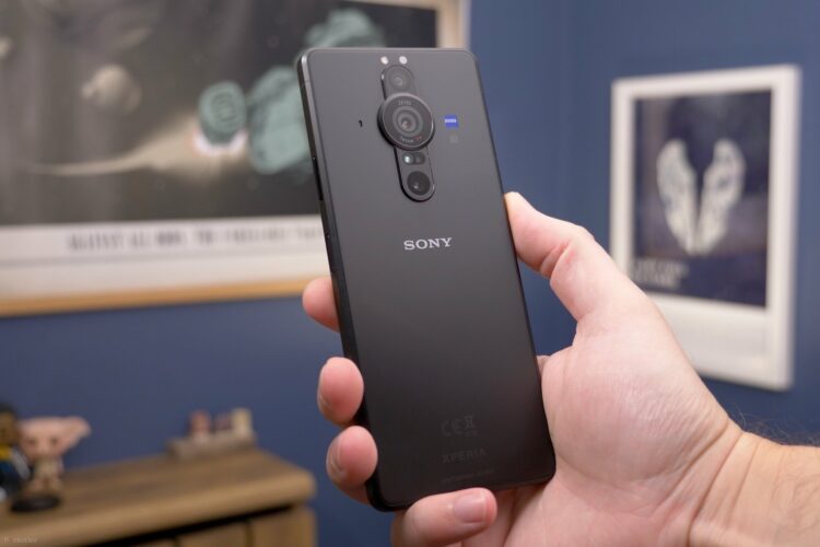 Discounts on Sony Xperia devices Save money on a Sony at Cheap Mobile Phones.