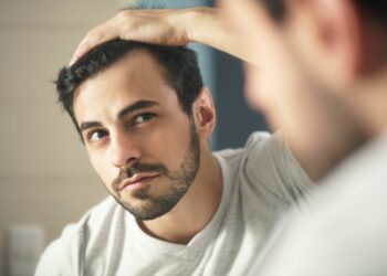 Wie man Haarausfall vorbeugt und die Haargesundheit verbessert