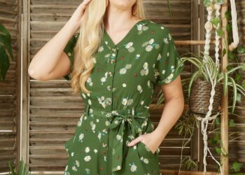 Top four jumpsuits are on sale at YUMI right now