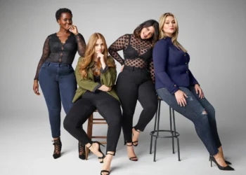 What type of jeans look good on plus-size?
