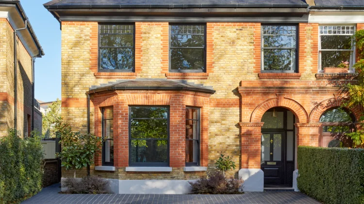 The Omaze House in London as a Vacation Home