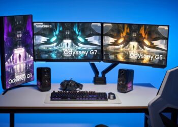 Odyssey Gaming Monitors | Curved Monitors | Samsung