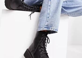 Bershka hat gerade einen 70%igen Stiefelverkauf