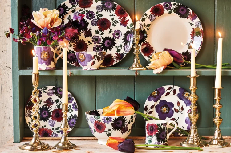 What is the purpose of a fruit bowl?