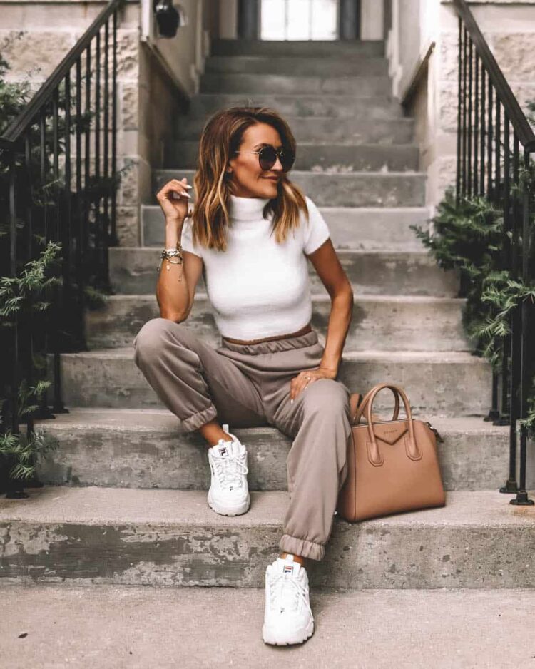 You’ll look great in these premium joggers from Circle Fashion