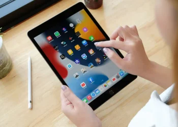 Five Advantages of Tablets over Smartphones