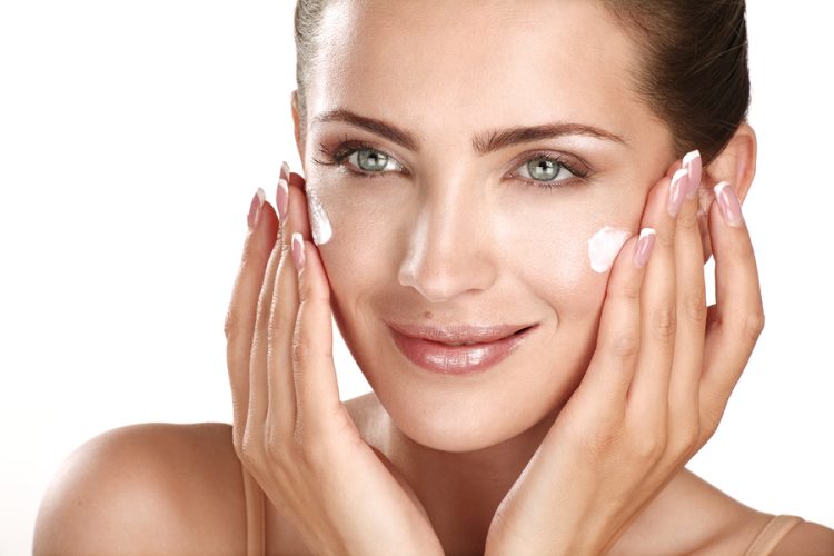 Ecco 5 creme da notte che tutti dovrebbero utilizzare