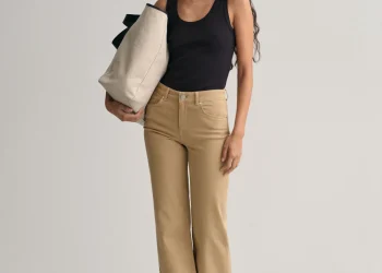 Trendy, top-notch and four pairs of women’s jeans