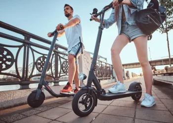 Sie erhalten vier Scooter von sehr guter Qualität