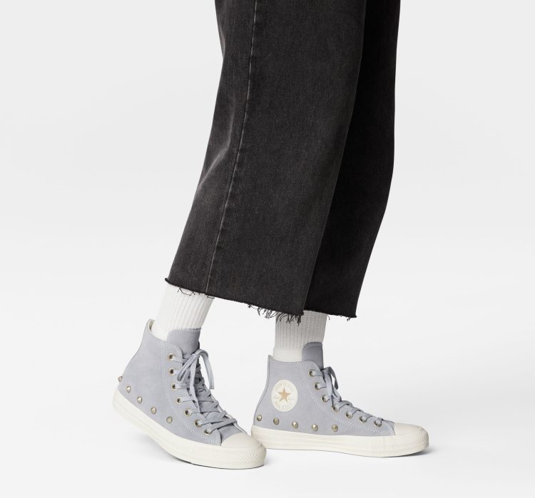 Discounted sneakers for less than 50€
