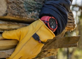 Achieve Your Fitness Goals in Style with the Latest Fitness Tracker Watches
