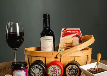 Birthday Bliss: Prestigeflower Hampers for Unforgettable Celebrations
