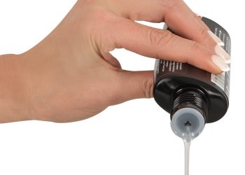 Verführerische Glückseligkeit: Sinnliches Massageöl für Paare zur Entspannung