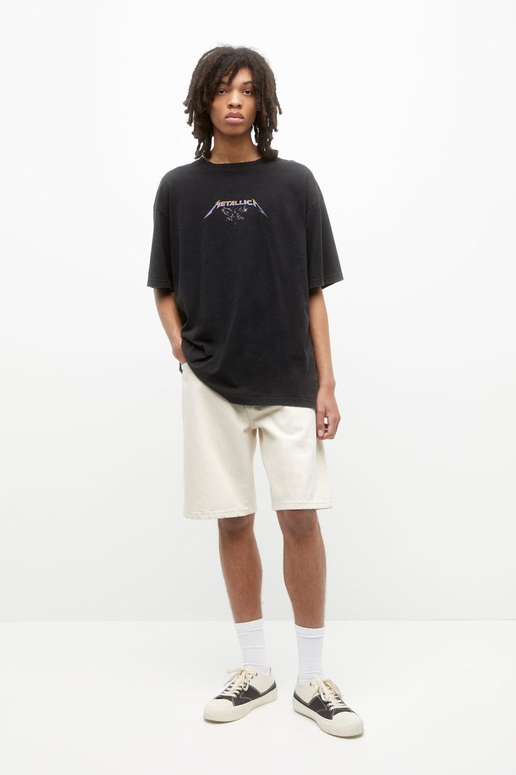 Unleash Your Style with Pull & Bear’s Trendy T-Shirts
