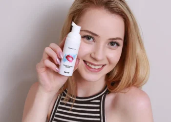 Diamondsmile: Erhellen Sie Ihr Lächeln mit strahlender Zahnaufhellung