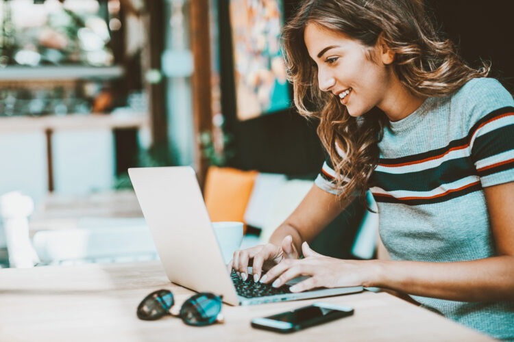 From Domain to Website: How Register365 Simplifies Your Online Ventures