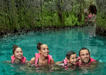 Xcaret: descubriendo las maravillas naturales y el patrimonio cultural de México