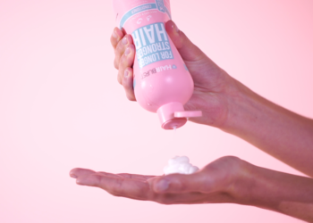 Say Goodbye to Bad Hair Days with Hairburst Shampoo and Conditioner Bundles