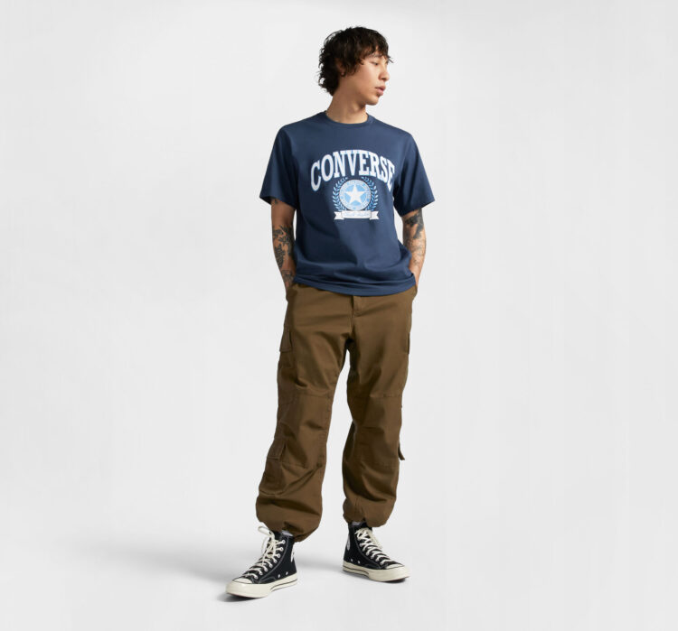 Alles over stijl: Converse-kleding voor elke garderobe