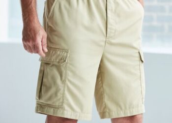 Kingsize Cargo Shorts: Rugged Comfort for Kings of Style