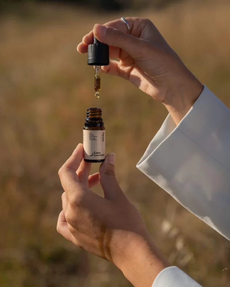 Descubra Upani: Su camino natural hacia el bienestar con aceites de CBD