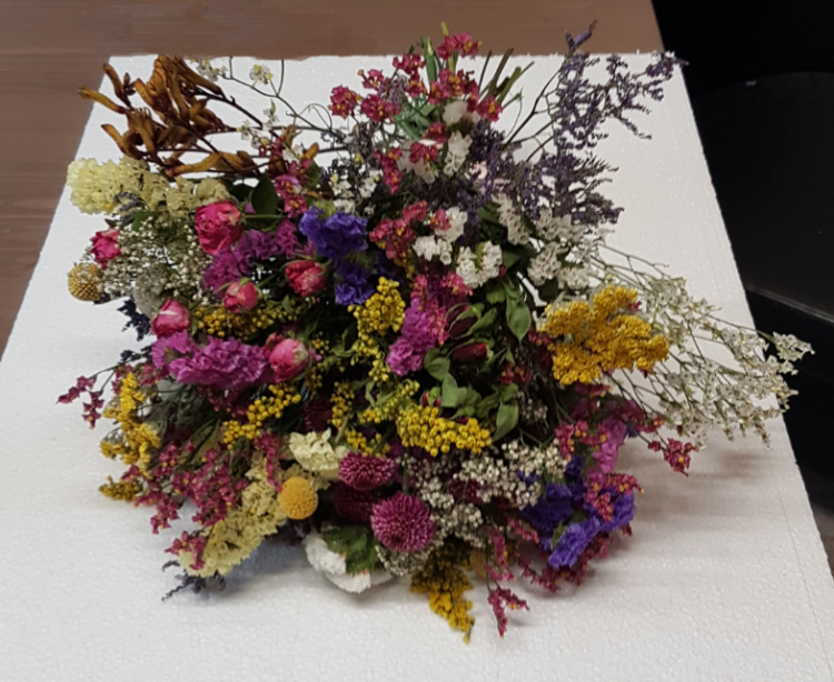Blüten konserviert: Flora-Trans getrocknete Blumen für zeitlose Eleganz