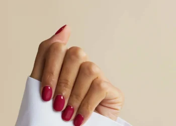 Deck Your Nails: Salons Direct’s Festive Christmas Collections!