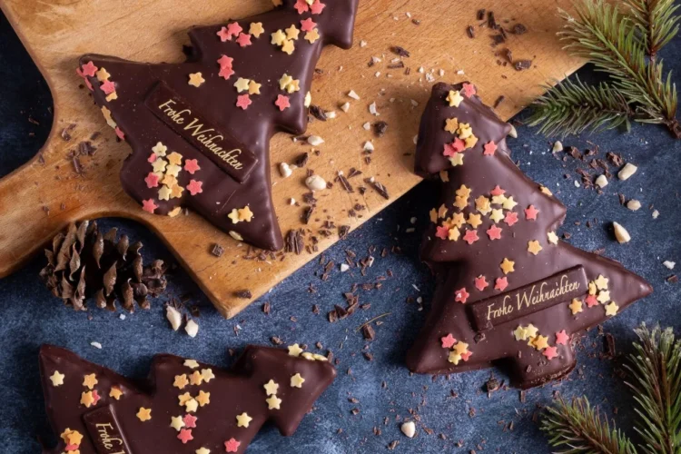 Winterliche Glückseligkeit: Die handwerkliche Marzipan-Perfektion von SUMARA mit 70% kalifornischen Mandeln!