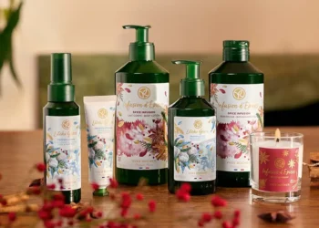 Die Weihnachtskollektion von Yves Rocher: Natur trifft Weihnachtsglamour