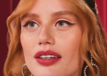 Weihnachtliche Ausstrahlung: Benefit Cosmetics‘ unwiderstehliche Geschenk-Kollektion