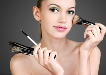 Ditano Beauty: Padroneggia il tuo look con i pennelli da trucco di qualità!
