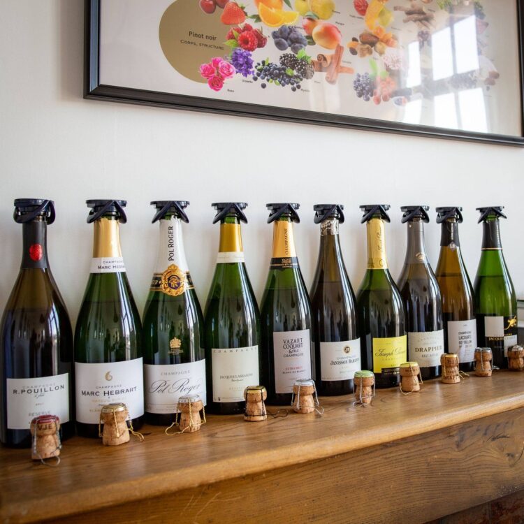Élevez votre célébration : Plus de Bulles, votre paradis du champagne