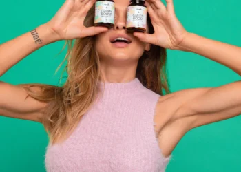 Glamour naturale: Alla scoperta degli elementi di bellezza di Naturadika