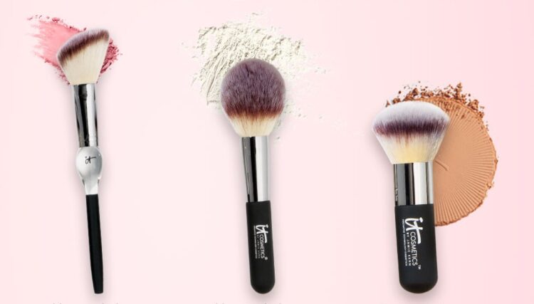 Beherrschen Sie Ihre Makeup-Unterlage: Der ultimative Leitfaden für IT Cosmetics-Pinsel