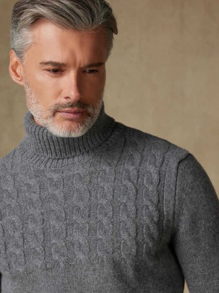S’envelopper de luxe : découverte des pulls pour homme de CAFÉ COTON