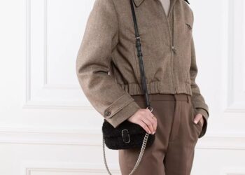 Enthüllter Luxus: Die Entdeckung der Welt der fashionette