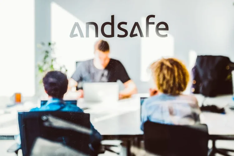 Sichern Sie Ihr Zuhause ab: Andsafe bietet direkte Online-Hausratversicherung