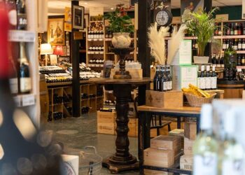 Uncorked Elegance: Savor the Distinctive Journey with The Great Wine Co