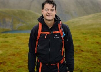 WildBounds: Unleashing Adventure with Versatile Gear for the Modern Explorer