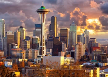 Discover Seattle from New Heights at Sky View Observatory