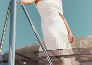 Meshki Magic: Elevate Your Look with Stunning Skirts