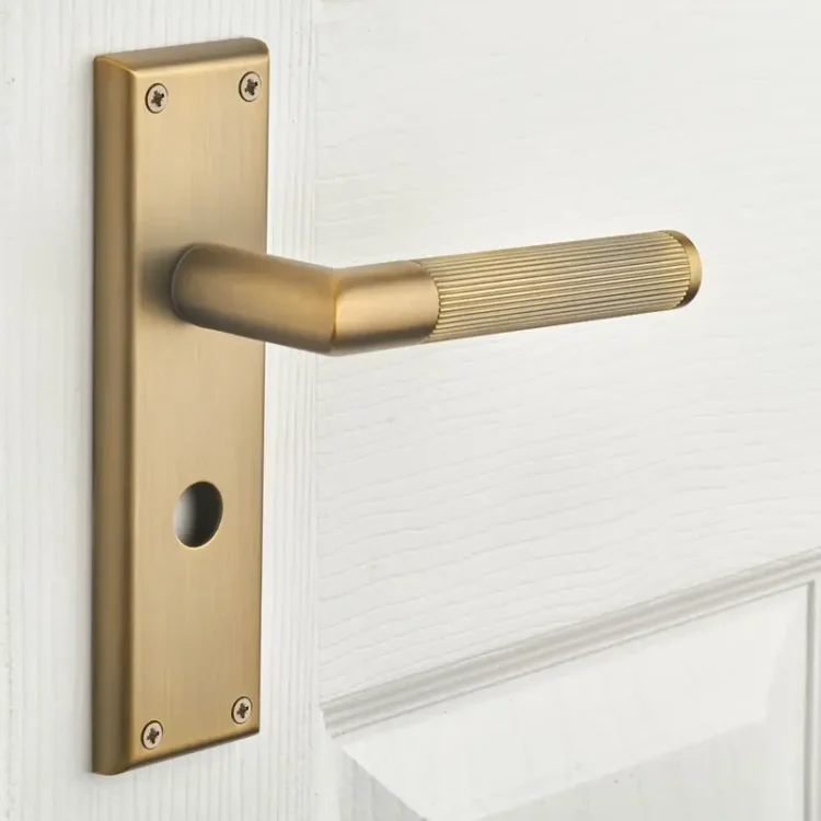 Stylish and Durable: Hiatt Hardware Bathroom Door Handles