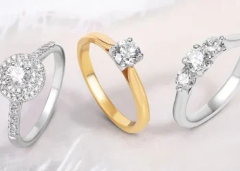 Sparkle with Sophistication: Explore Diamond Rings at C.W. Sellors